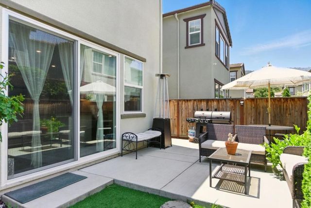 1571 Castlewood Place, Gilroy, CA 95020