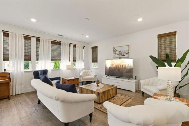 1571 Castlewood Place, Gilroy, CA 95020