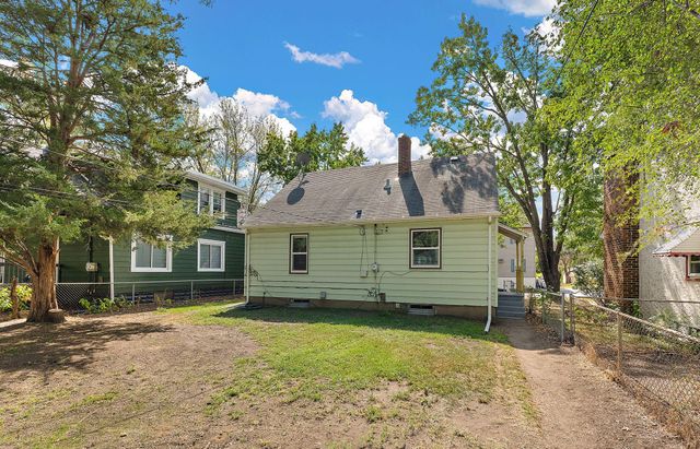 1077 Blair Avenue, Saint Paul, MN 55104