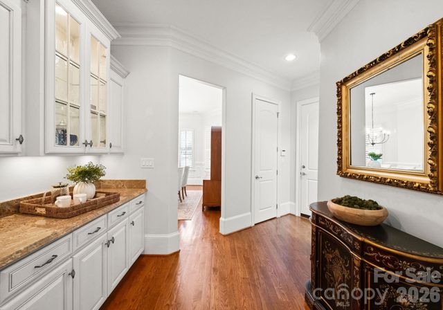 6708 Larrisa Court, Charlotte, NC 28226