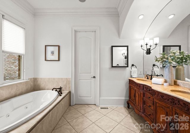 6708 Larrisa Court, Charlotte, NC 28226