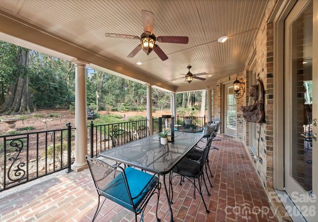 6708 Larrisa Court, Charlotte, NC 28226