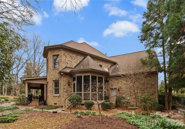 6708 Larrisa Court, Charlotte, NC 28226