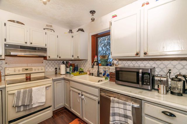 3215 STOREY DRIVE, North Pole, AK 99705