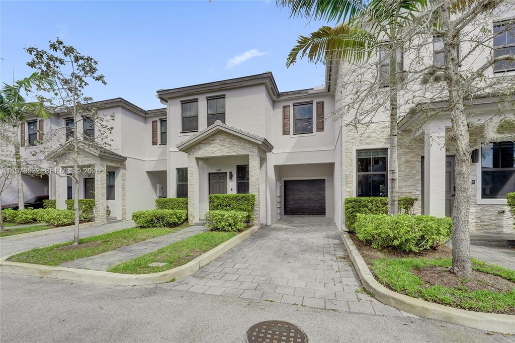 1609 SW 28th St, Fort Lauderdale, FL 33315