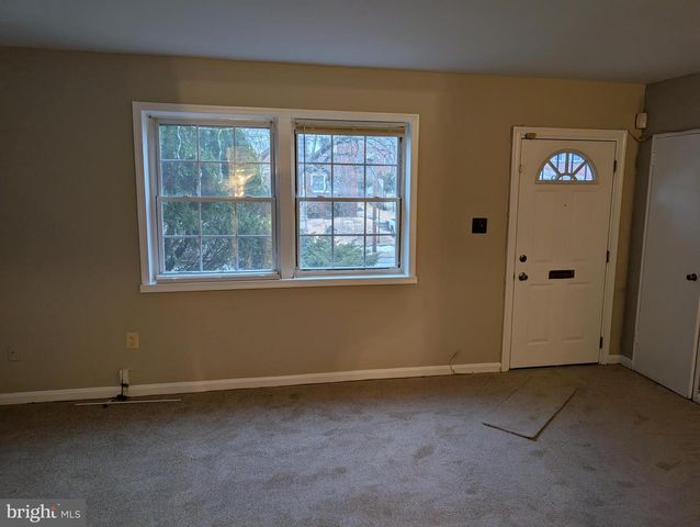 2311 KIRBY DR, Temple Hills, MD 20748