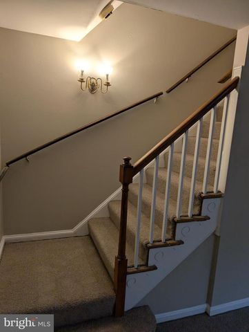 2311 KIRBY DR, Temple Hills, MD 20748