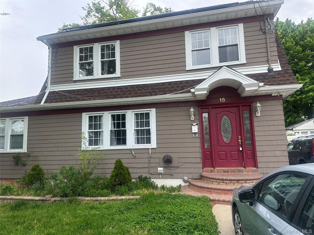 15 Allen Street 2, Hempstead, NY 11550