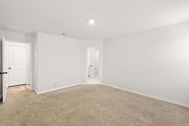 165 KAKAPO DR, San Antonio, TX 78253
