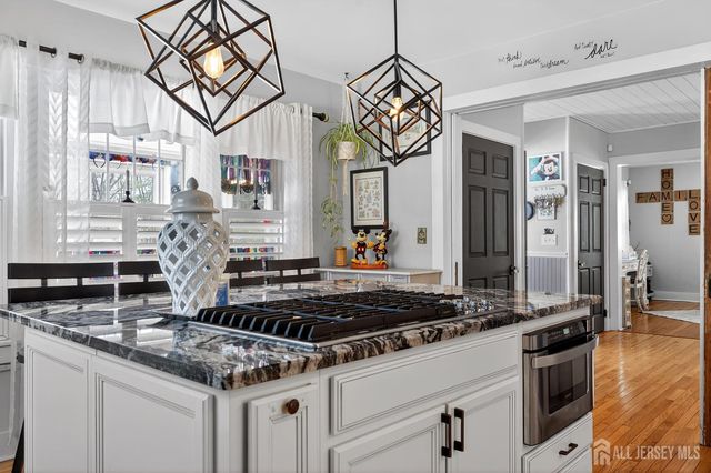 151 Beechwood Avenue, Middlesex, NJ 08846