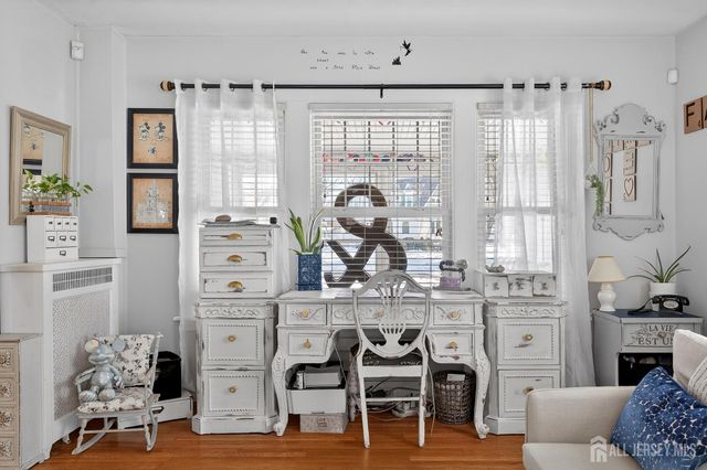 151 Beechwood Avenue, Middlesex, NJ 08846