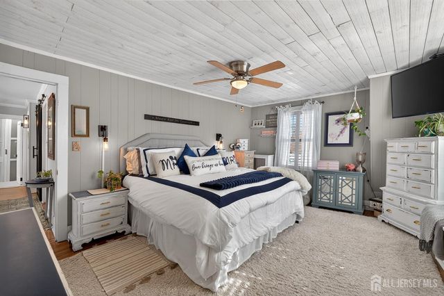 151 Beechwood Avenue, Middlesex, NJ 08846