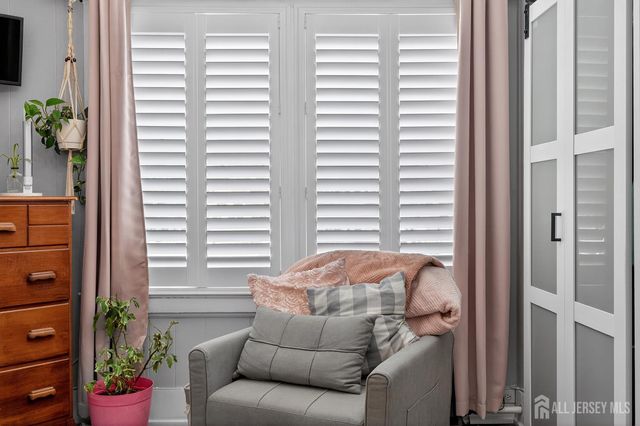 151 Beechwood Avenue, Middlesex, NJ 08846