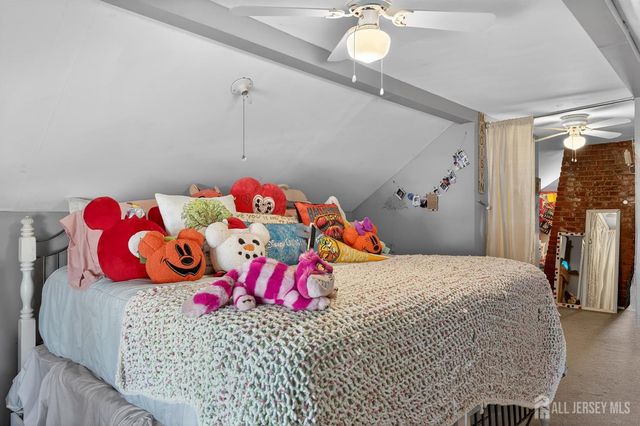 151 Beechwood Avenue, Middlesex, NJ 08846