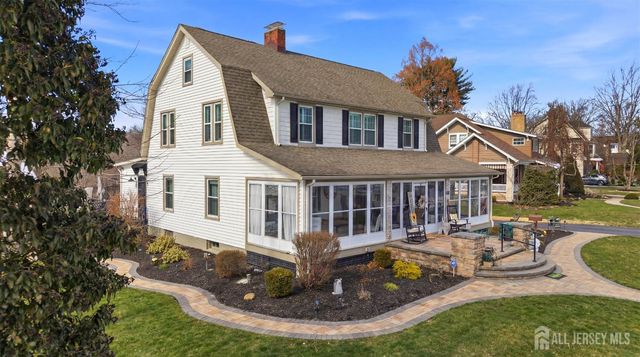 151 Beechwood Avenue, Middlesex, NJ 08846