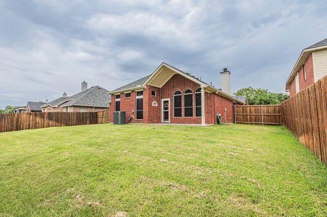 611 Primavera Drive, Arlington, TX 76002