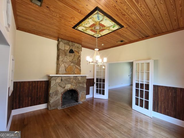 210 Parker Avenue N, Brooklet, GA 30415