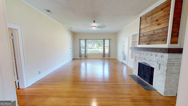 210 Parker Avenue N, Brooklet, GA 30415