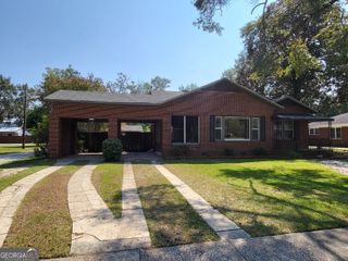 210 Parker Avenue N, Brooklet, GA 30415