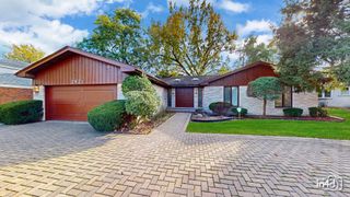 2821 Covert Road, Glenview, IL 60025