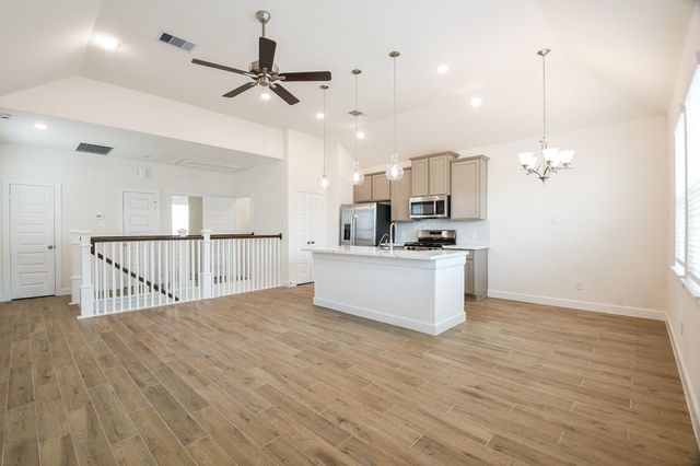 11416 Lucky Falls, South Houston, TX 77047