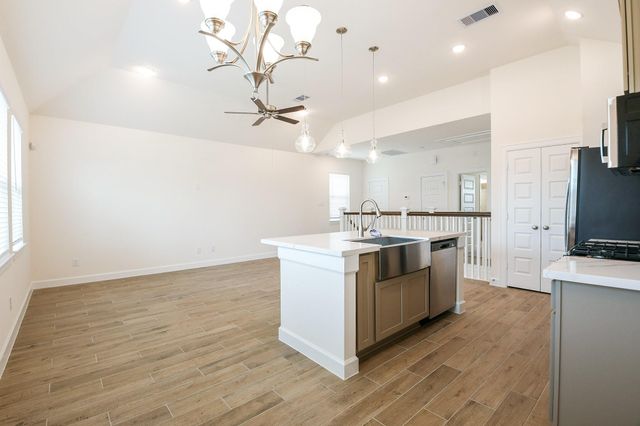 11416 Lucky Falls, South Houston, TX 77047