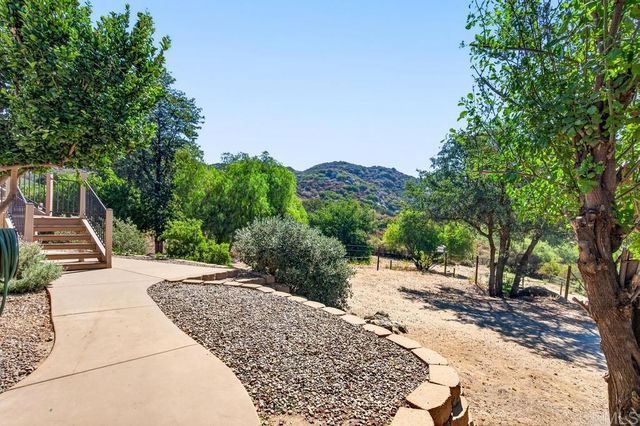 21041 Black Canyon Road, Ramona, CA 92065