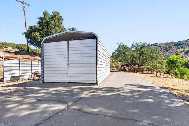 21041 Black Canyon Road, Ramona, CA 92065