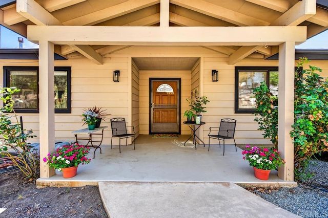 21041 Black Canyon Road, Ramona, CA 92065