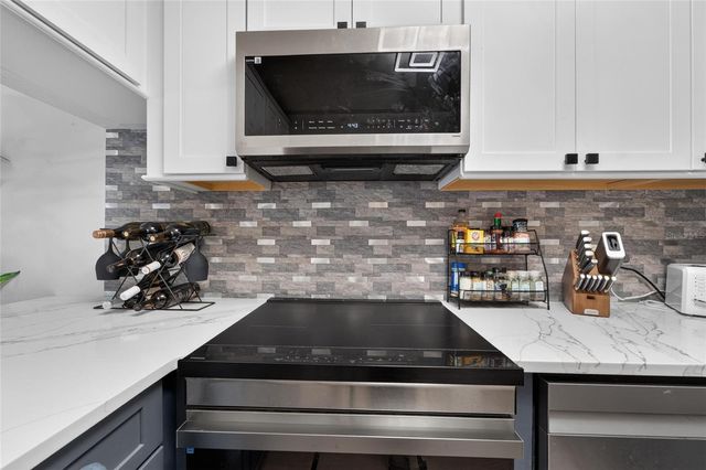 5205 OAK CHARTER COURT, Temple Terrace, FL 33617