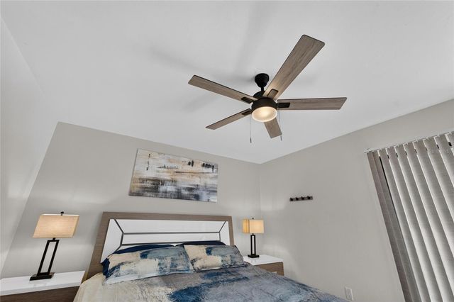 5205 OAK CHARTER COURT, Temple Terrace, FL 33617