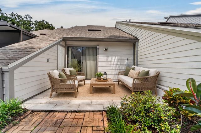 5205 OAK CHARTER COURT, Temple Terrace, FL 33617