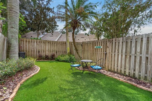 5205 OAK CHARTER COURT, Temple Terrace, FL 33617