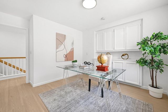 34306 Torrey Pine Ln, Union City, CA 94587