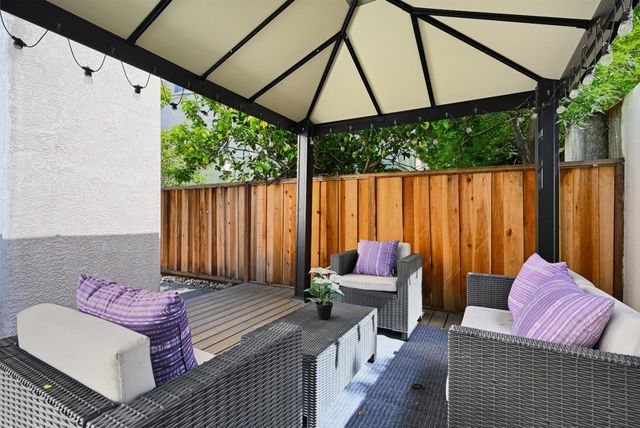 34306 Torrey Pine Ln, Union City, CA 94587