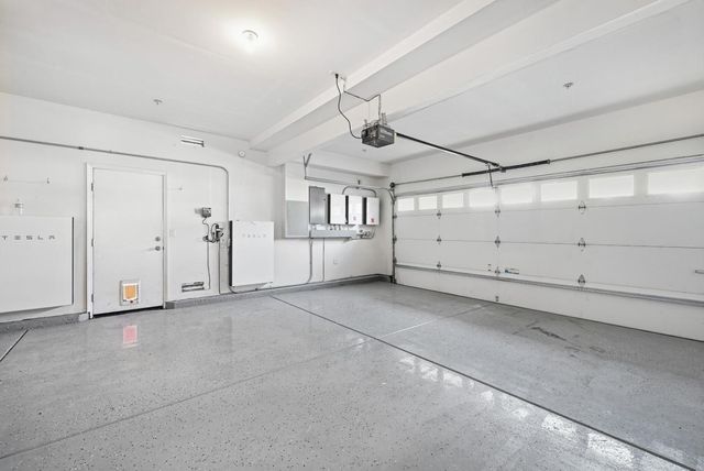 34306 Torrey Pine Ln, Union City, CA 94587