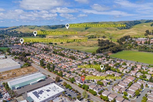 34306 Torrey Pine Ln, Union City, CA 94587