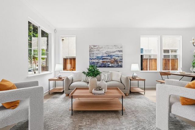 34306 Torrey Pine Ln, Union City, CA 94587