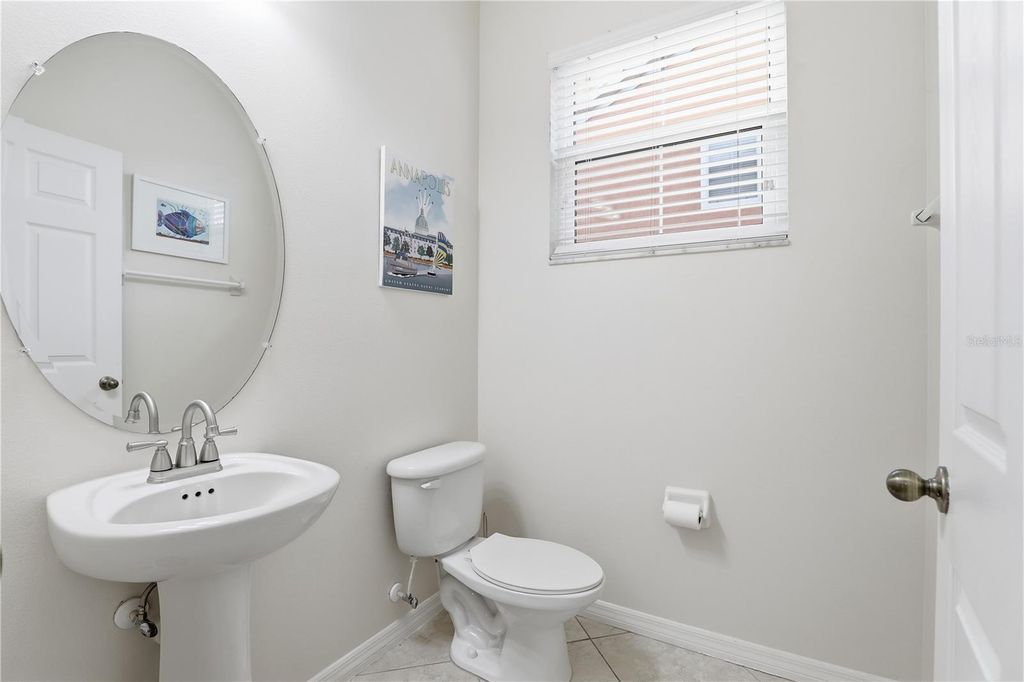 Image 12 of property listing at 5335 HIDDEN CYPRESS LANE, Oviedo, FL 32765