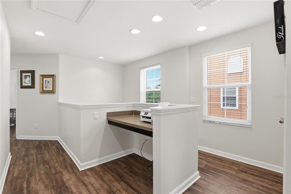 Image 13 of property listing at 5335 HIDDEN CYPRESS LANE, Oviedo, FL 32765