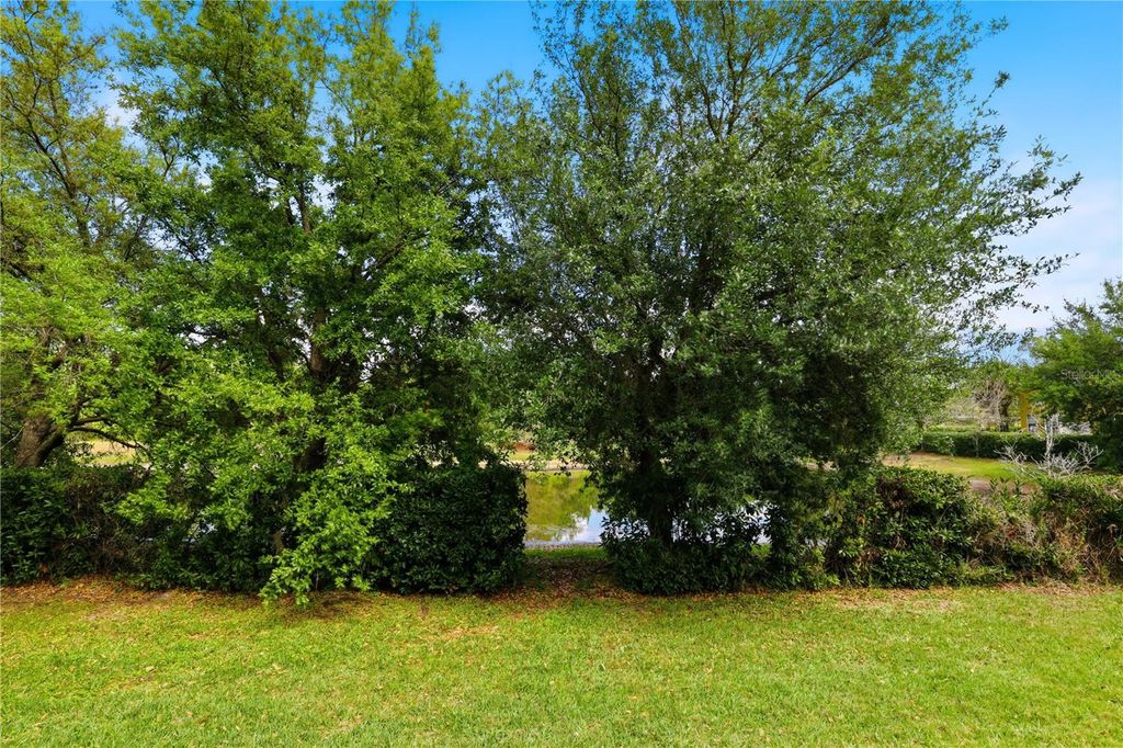 Image 33 of property listing at 5335 HIDDEN CYPRESS LANE, Oviedo, FL 32765