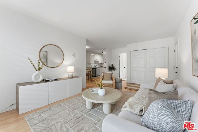 2308 Schader Drive 308, Santa Monica, CA 90404