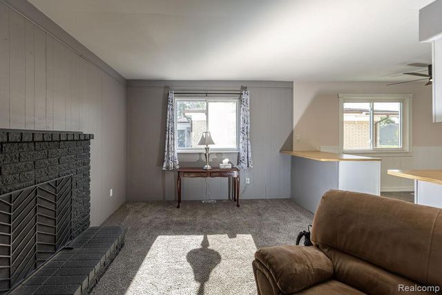 15270 Cambridge Drive, Fraser, MI 48026