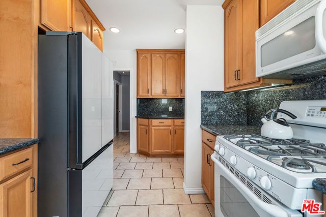 2144 N Pepper Street, Burbank, CA 91505