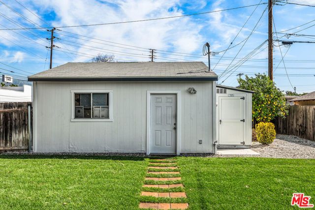 2144 N Pepper Street, Burbank, CA 91505