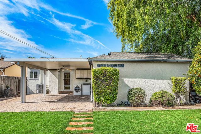 2144 N Pepper Street, Burbank, CA 91505