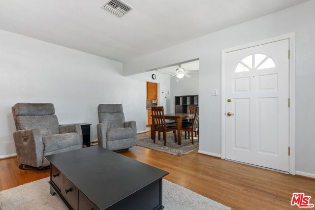 2144 N Pepper Street, Burbank, CA 91505