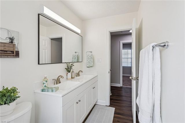 812 Winslow DR, Newport News, VA 23608