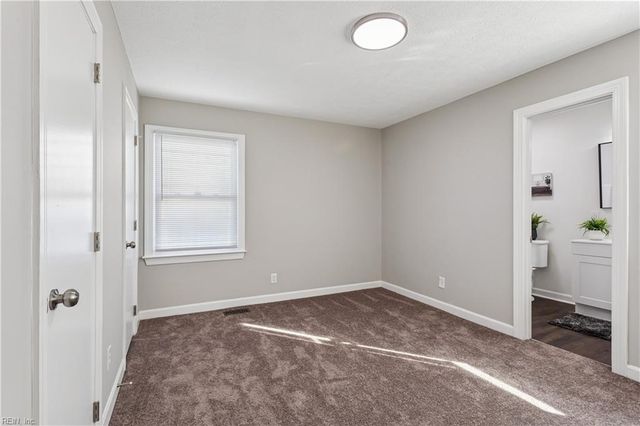 812 Winslow DR, Newport News, VA 23608