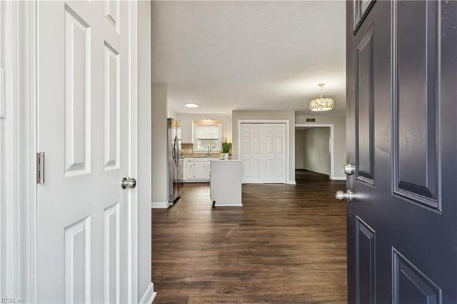 812 Winslow DR, Newport News, VA 23608